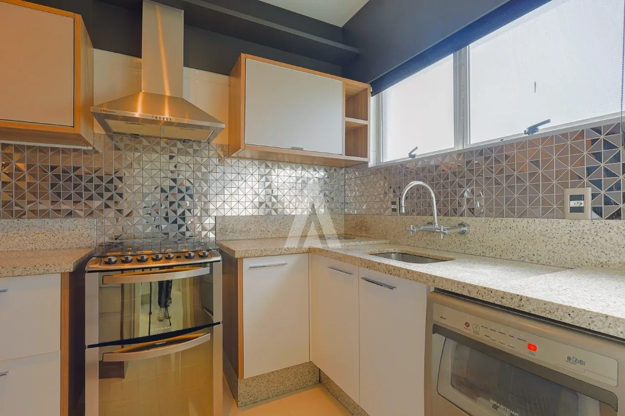 Apartamento com 2 suíte(s) mais 1 quarto(s) à venda no bairro América em JOINVILLE, por R$ 998.000.00. — foto 3