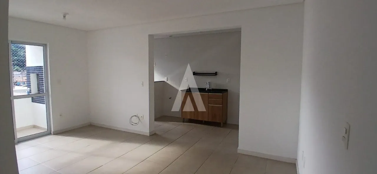 Apartamento com 1 suíte(s) mais 1 quarto(s) à venda no bairro IRIRIU em JOINVILLE, por R$ 370.000.00. — foto 2