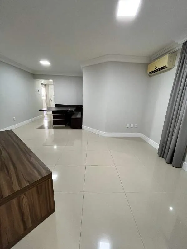 Apartamento à venda no bairro Barra Sul - foto 1