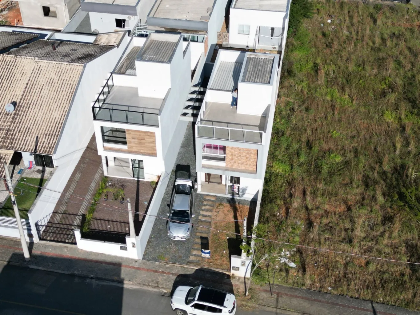 Sobrado com duas suítes. - foto 1