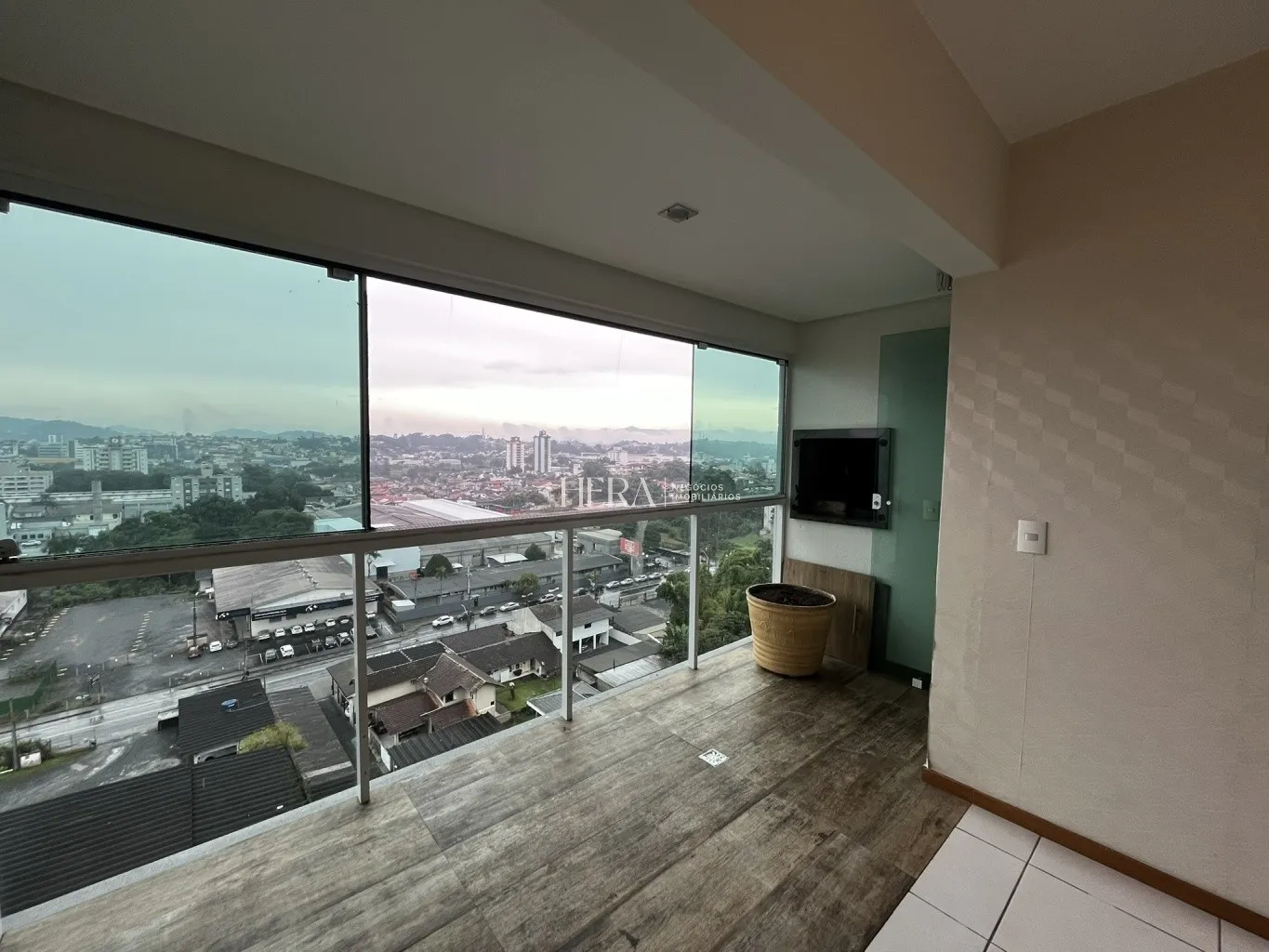 Apartamento semimobiliado 02 dormitórios com 01 suíte no bairro Itoupava Norte em Blumenau! — foto 5