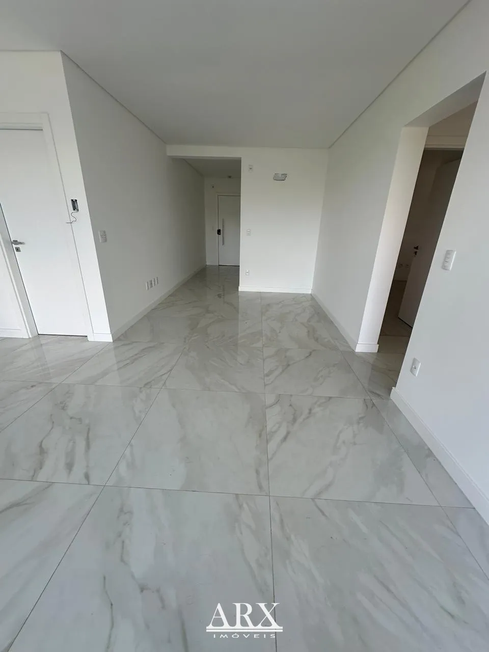 Belíssimo apartamento com 3 dormitórios no Bairro Escola Agrícola — foto 4