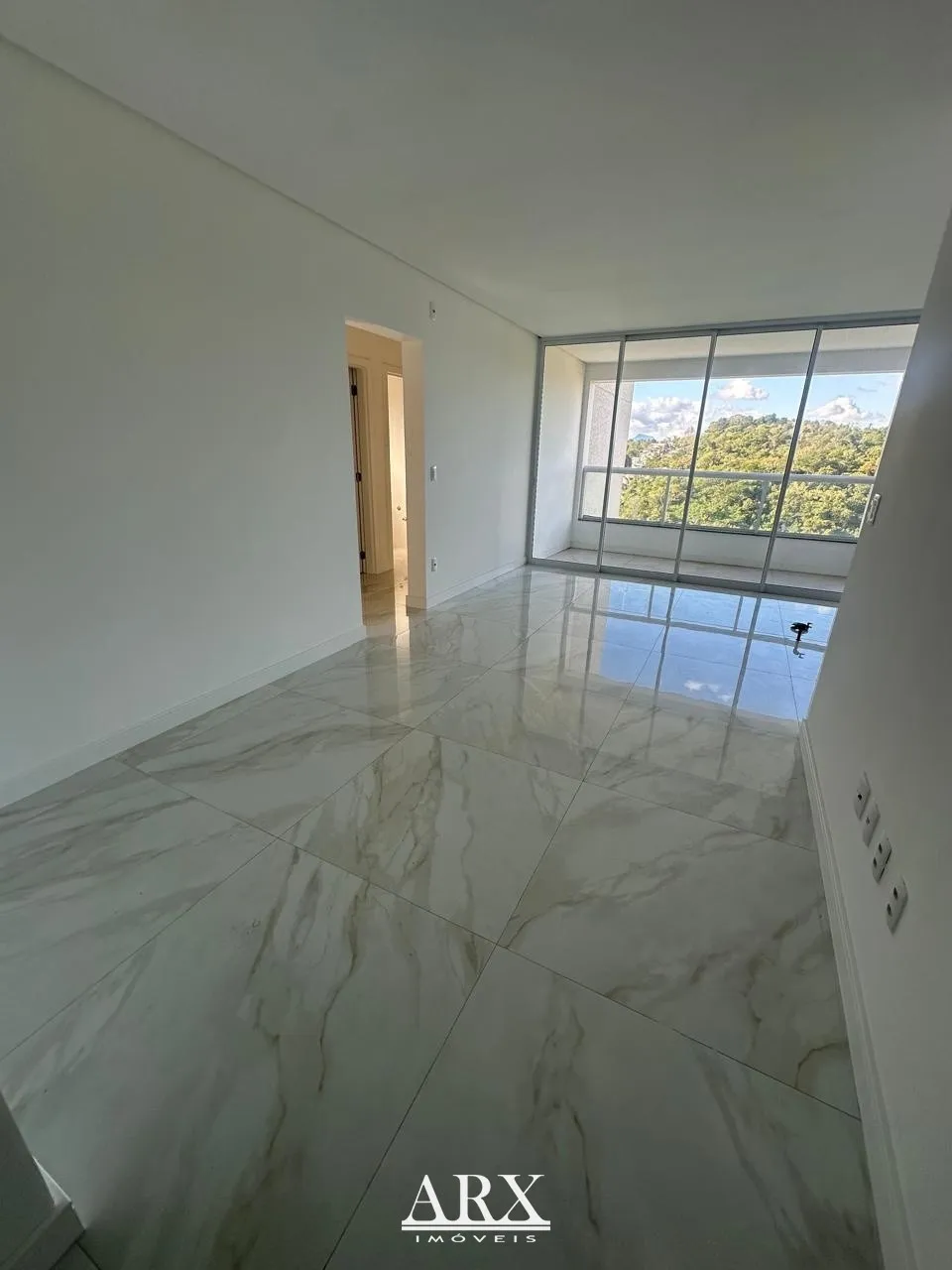 Belíssimo apartamento com 3 dormitórios no Bairro Escola Agrícola — foto 2