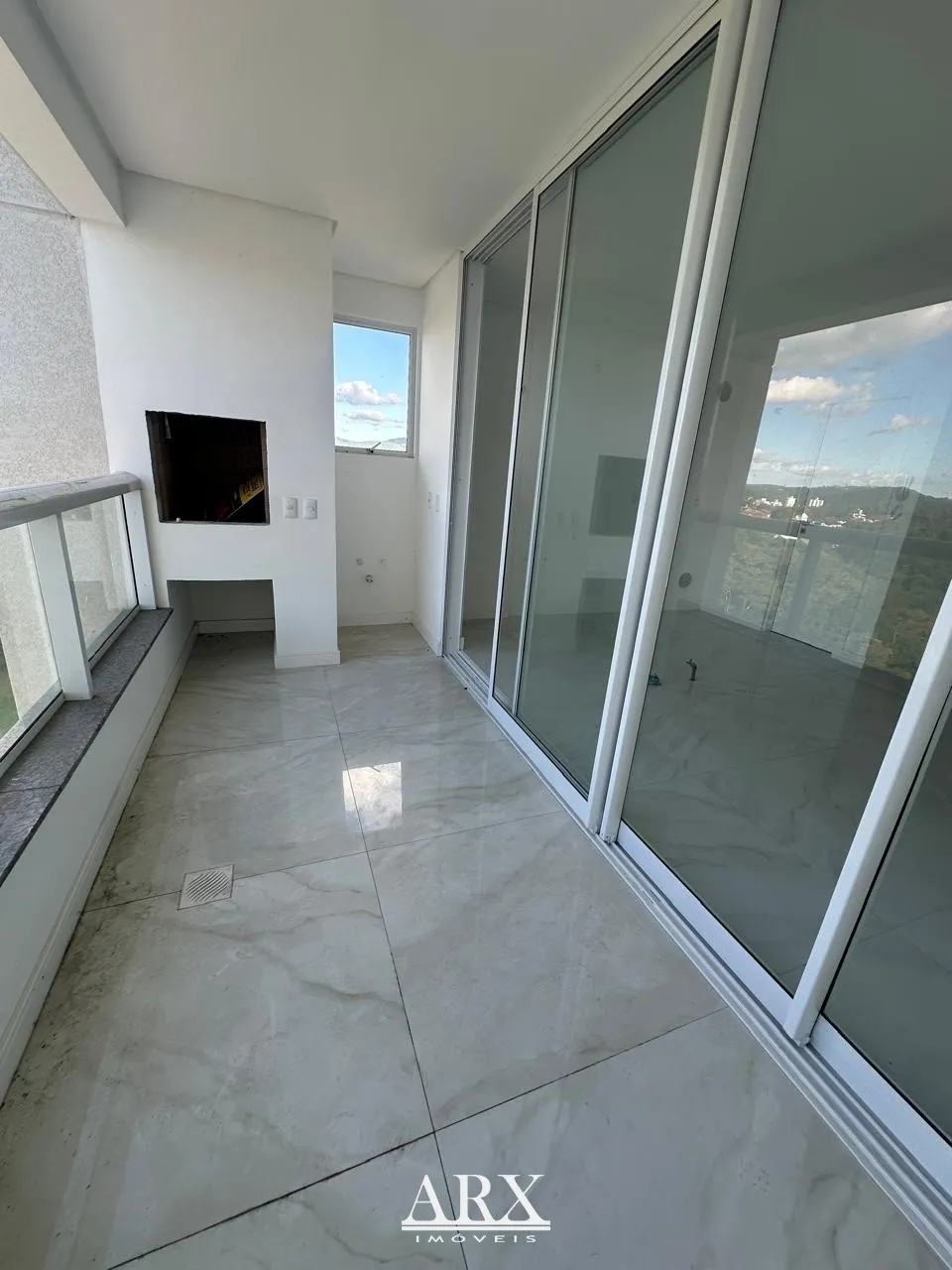 Belíssimo apartamento com 3 dormitórios no Bairro Escola Agrícola — foto 4