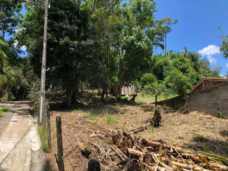 Amplo terreno ideal para casas geminadas — foto 3