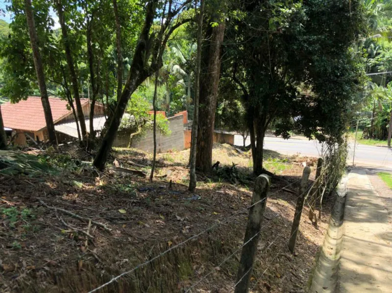 Amplo terreno ideal para casas geminadas — foto 6