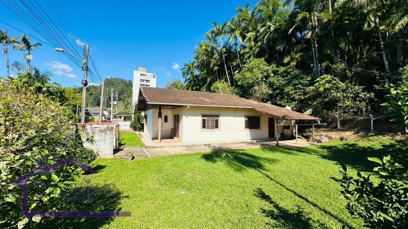 Casa com 3 quartos no bairro Velha — foto 2