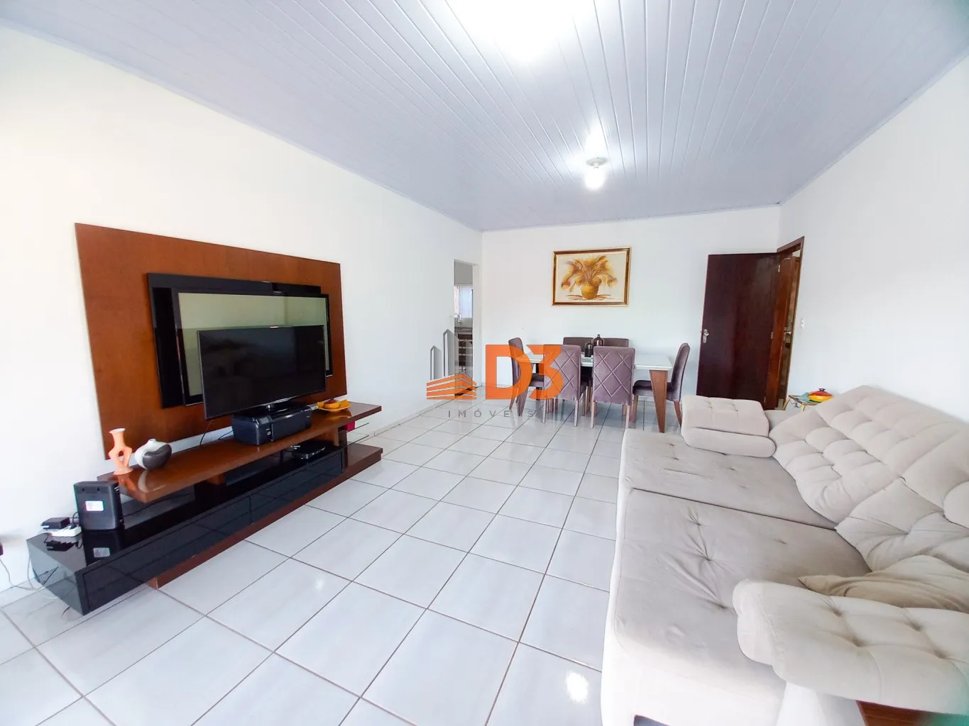 Ampla Casa à Venda no Bairro Fortaleza - Excelente Localização! — foto 2