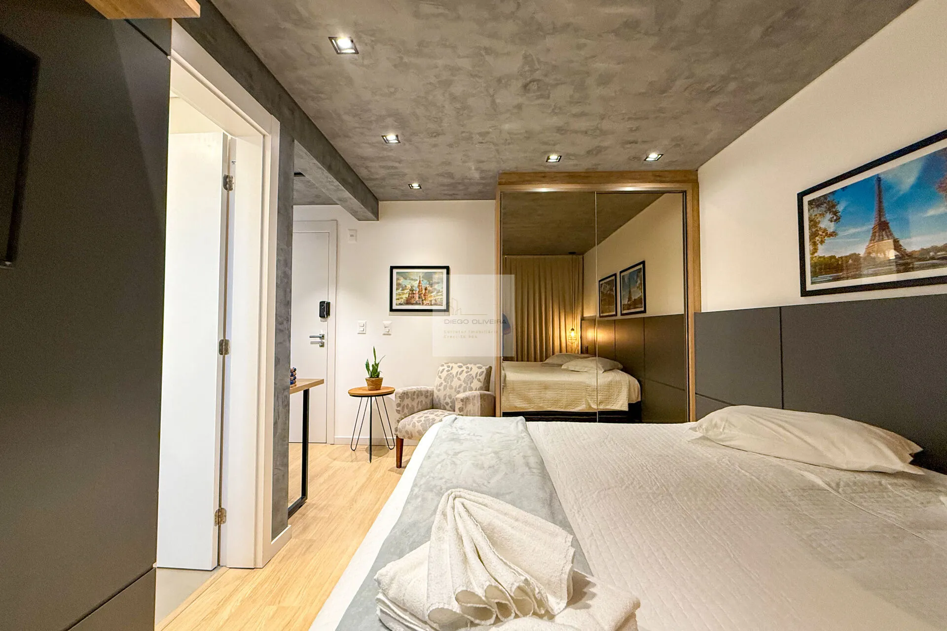 Apartamento Loft mobiliado a poucos metros da Vila Germânica em Blumenau -SC - foto 1