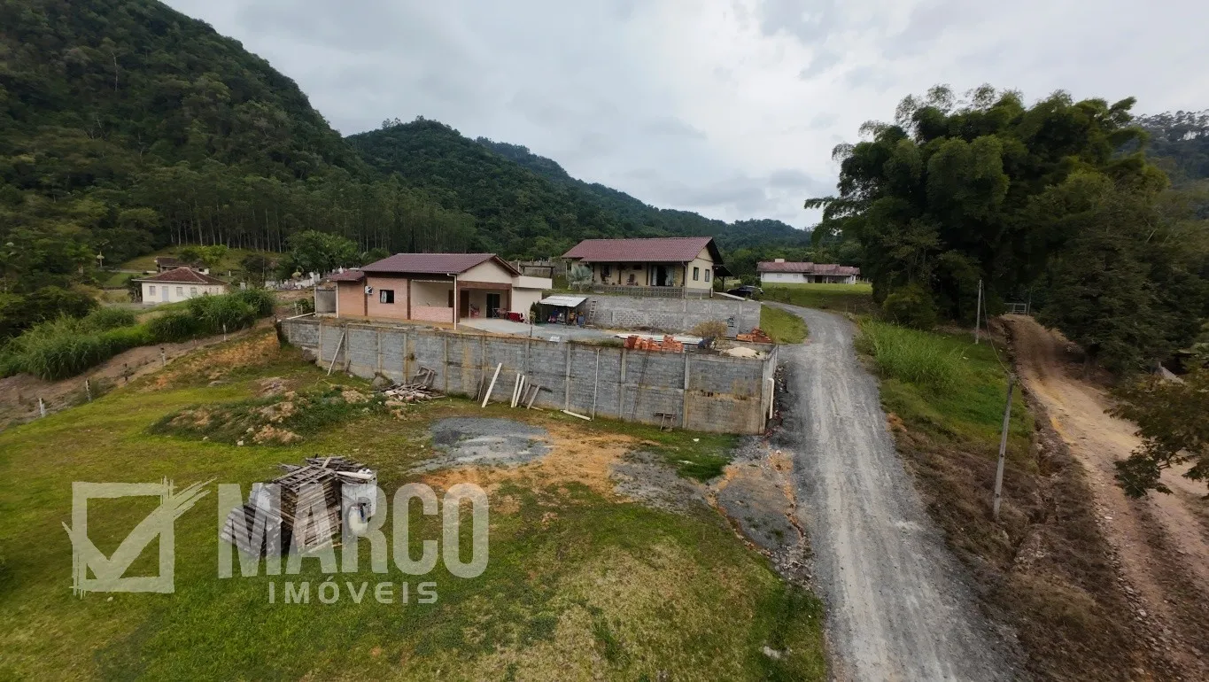 Condominio com um lote e 3 Casas a Venda no Wunderwald - Pomerode - foto 1