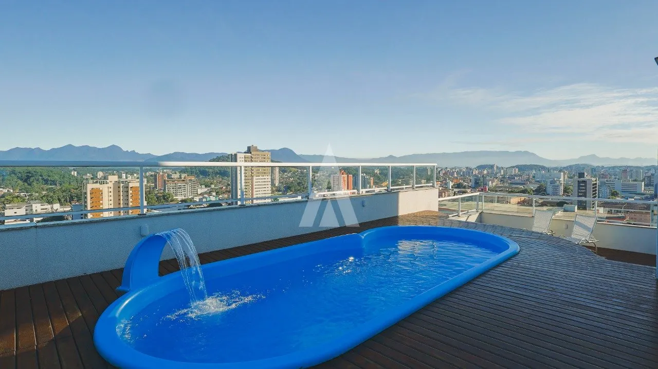 Cobertura com 3 suíte(s) à venda no bairro CENTRO em JOINVILLE, por R$ 2.500.000.00. - foto 1