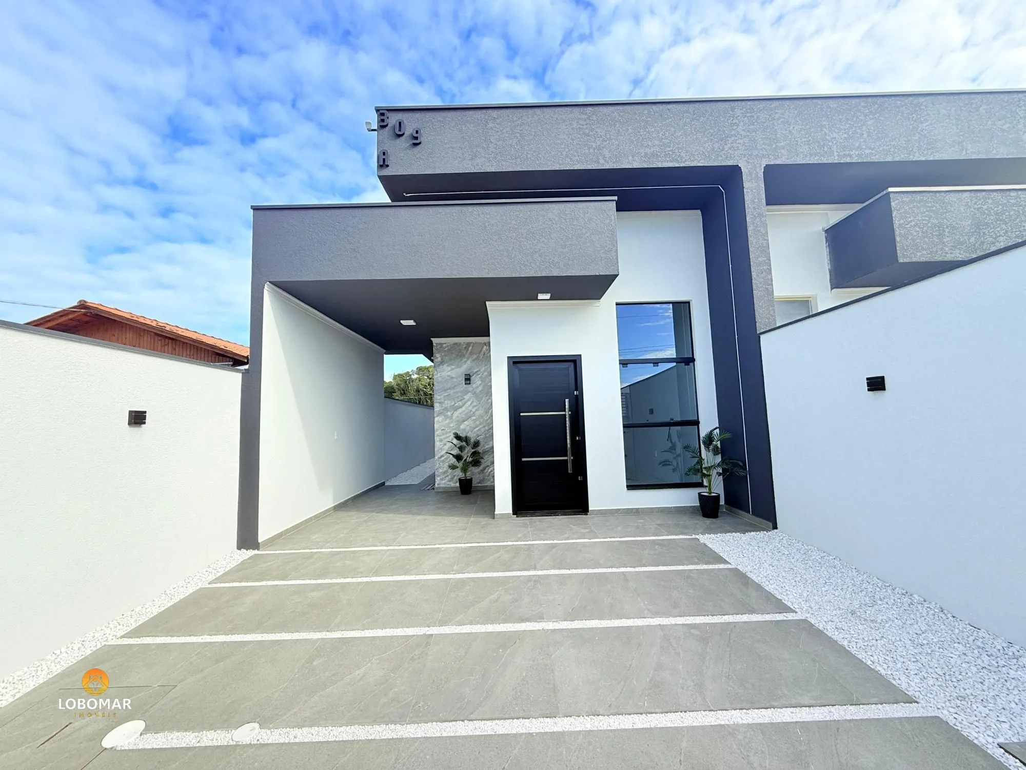 Casa nova, 3 dormitórios sendo 1 suíte, Bairro Nova Barra Velha/SC. - foto 1