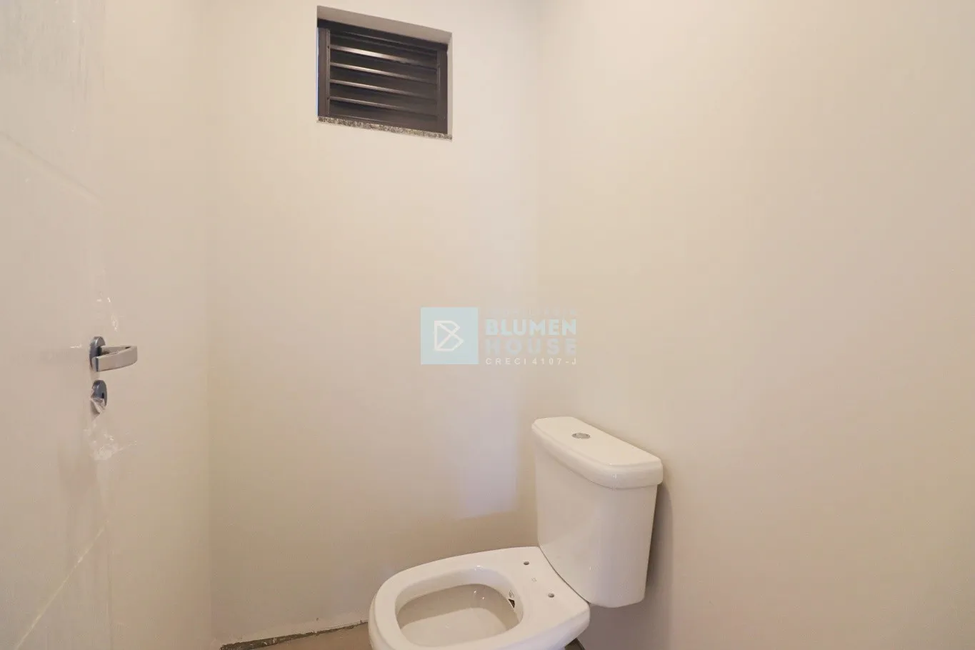 Sobrado com 2 suítes no bairro Água Verde! — foto 5