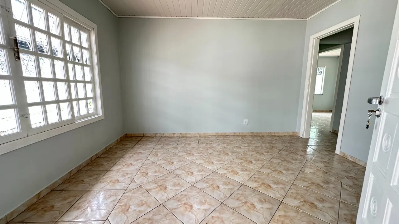 Casa com 2 quarto(s) à venda no bairro Bucarein em Joinville, por R$ 390.000.00. — foto 2
