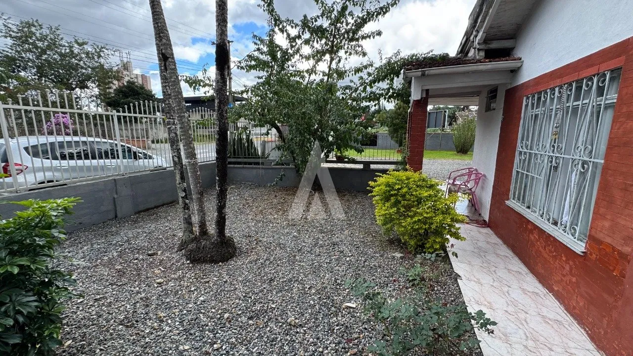 Terreno à venda no bairro América em Joinville, por R$ 760.000.00. — foto 3