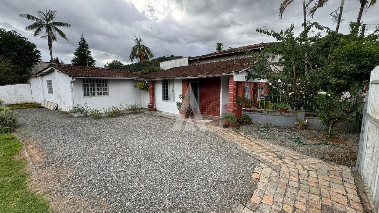 Terreno à venda no bairro América em Joinville, por R$ 760.000.00. — foto 5