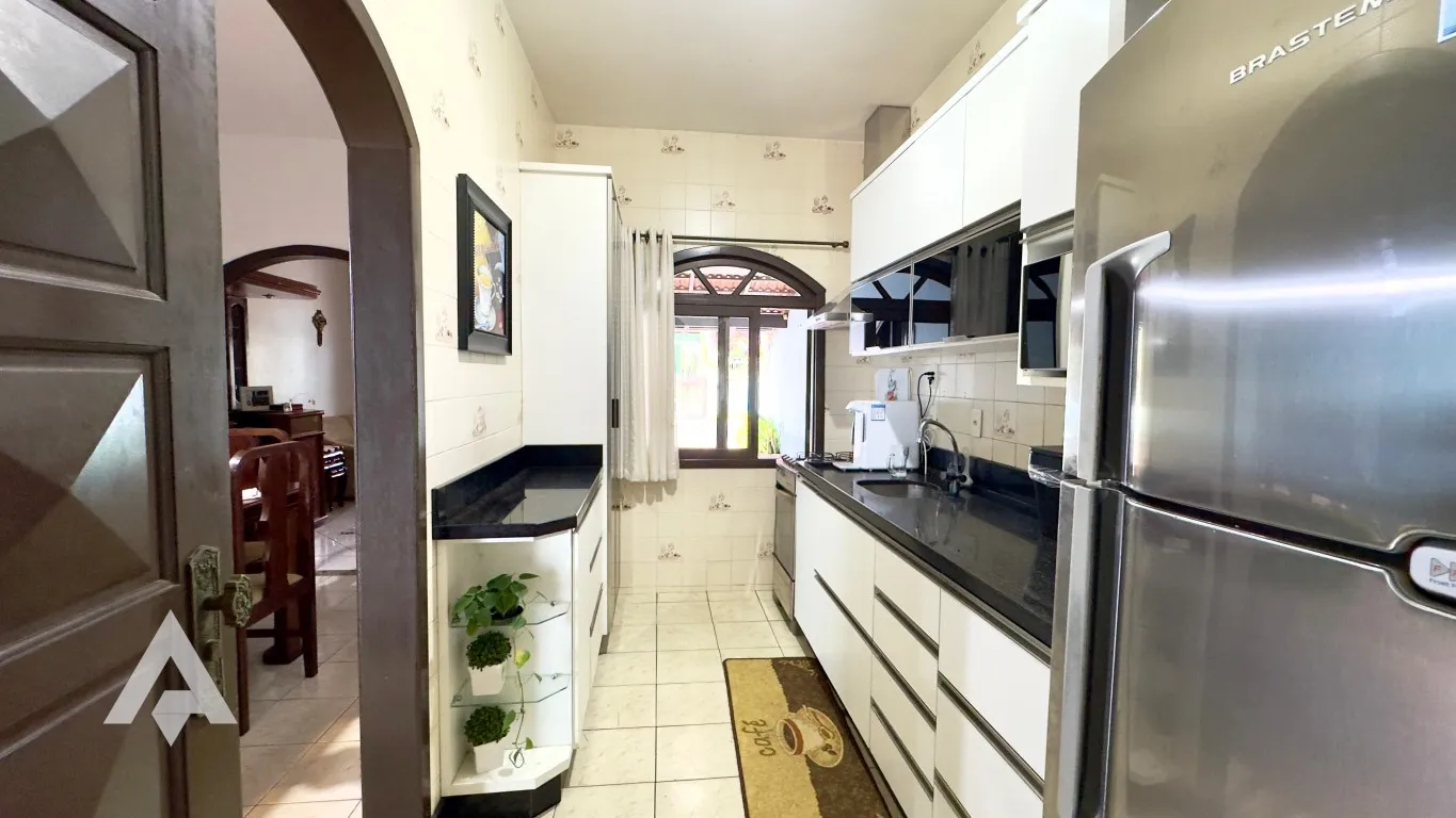 Casa com 4 dormitórios à venda por R$ 800.000,00 - Bairro Escola Agrícola - Blumenau/SC — foto 6