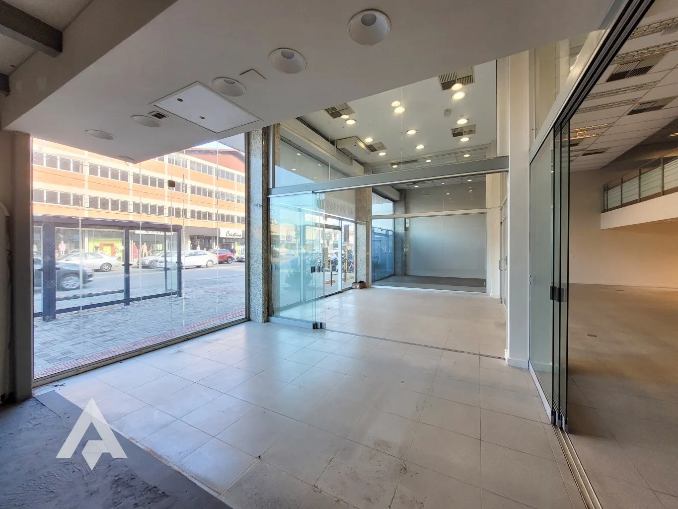 Espaço comercial com 430m de loja e estacionamento na Itoupava Norte. — foto 4