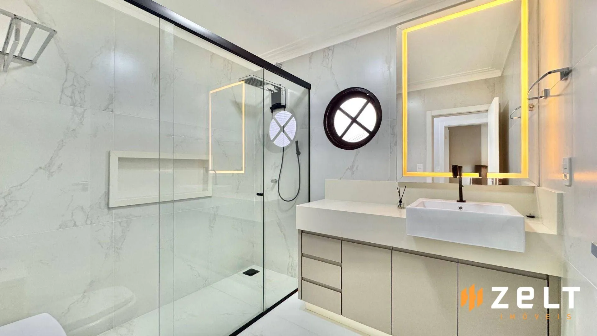 Casa · à venda · 3 quartos · 226m² · Itoupava Norte, Blumenau