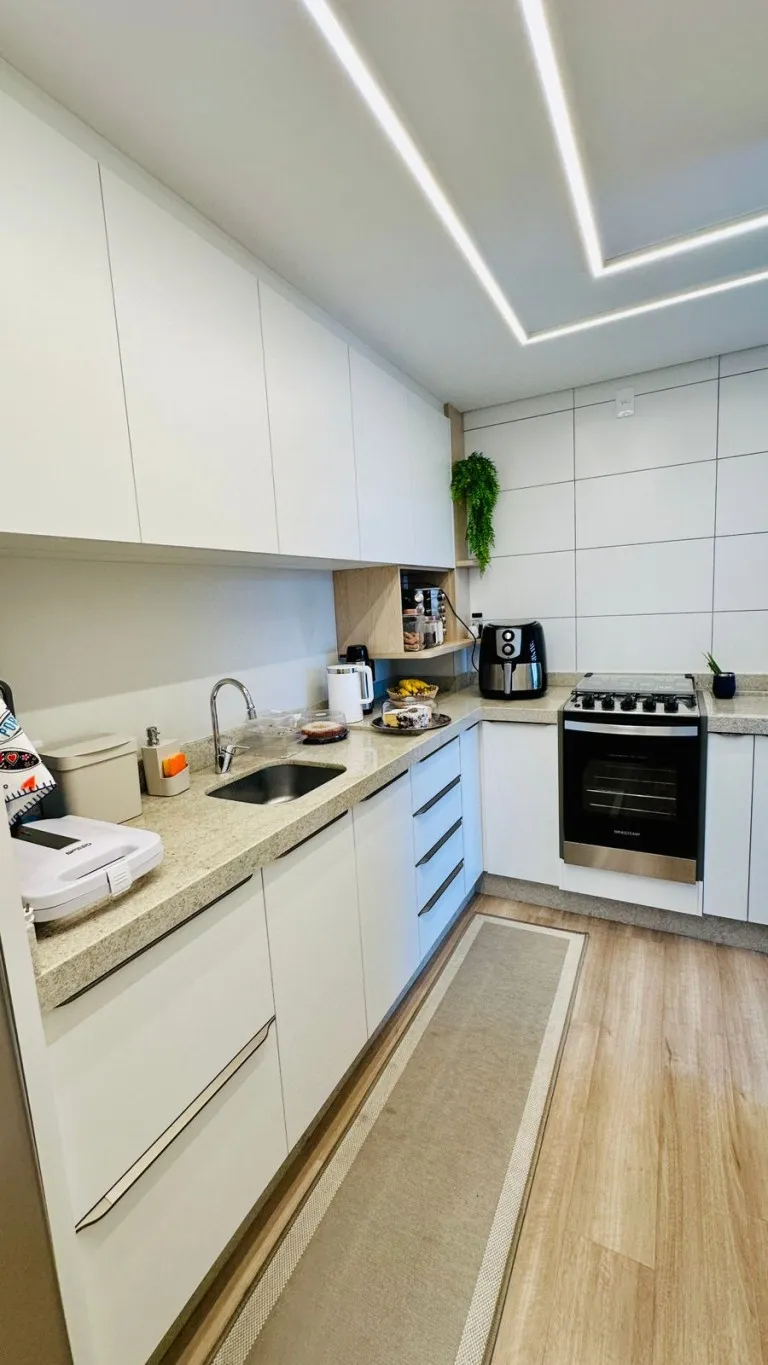 Apartamento mobiliado com 2 quartos no Centro de Balneário Piçarras — foto 7