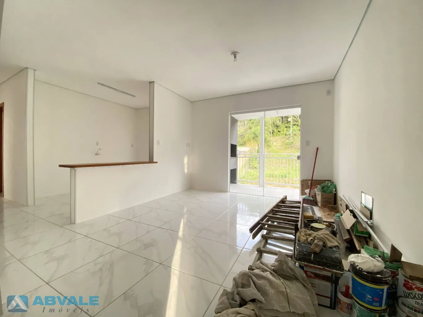 Apartamento de 3 Dormitórios com Garagem e Churrasqueira — foto 2