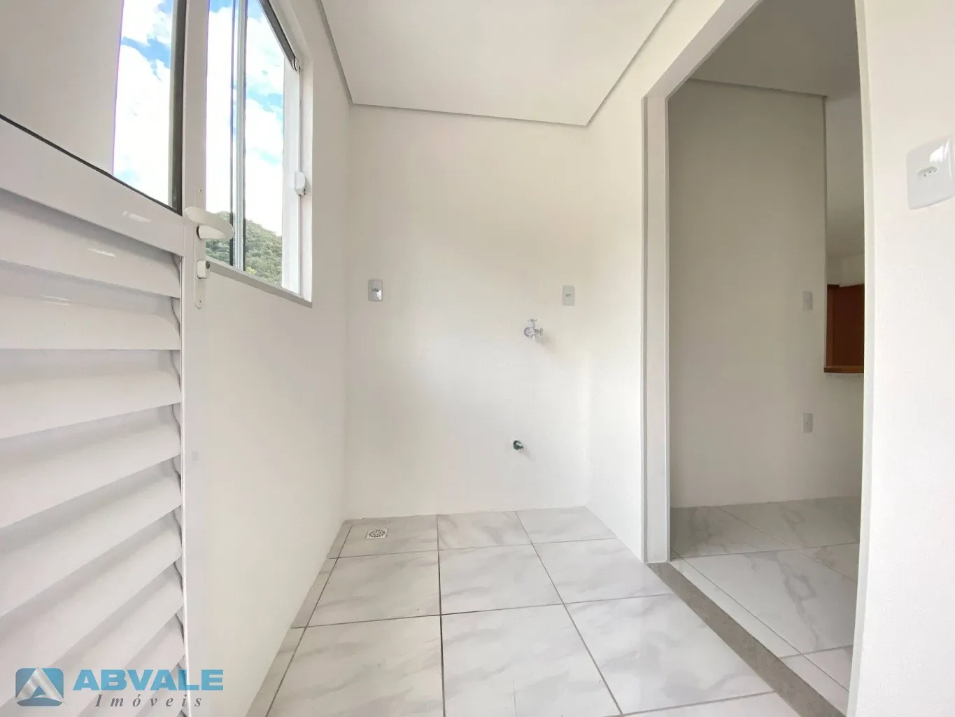 Apartamento de 3 Dormitórios com Garagem e Churrasqueira — foto 5