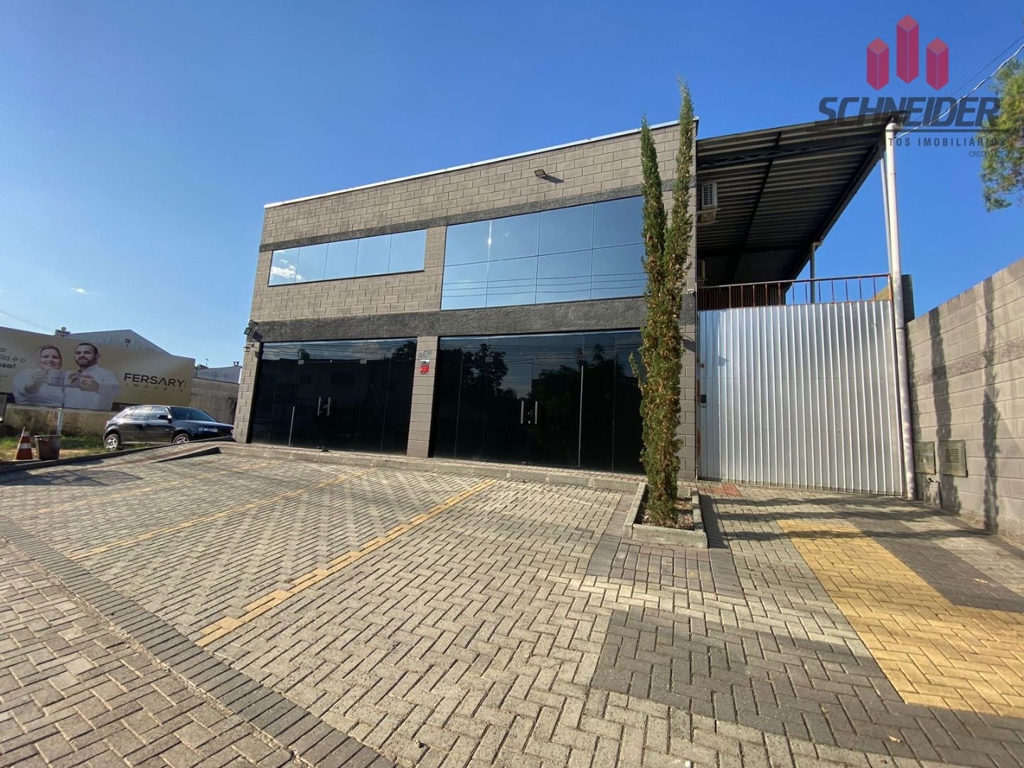 Galpão à venda, 4 vagas, 525m² no Carijós, Indaial - foto 1