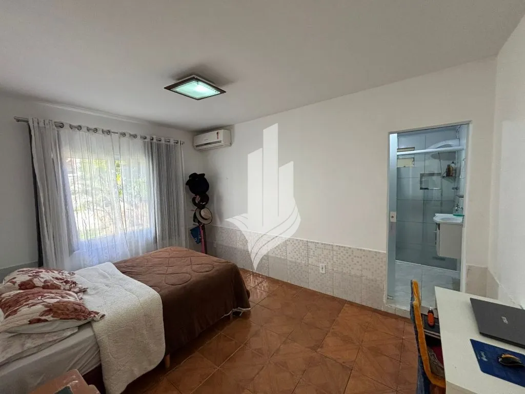 Casa com 3 dormitórios, 1 suíte, 3 vagas de garagem — foto 7