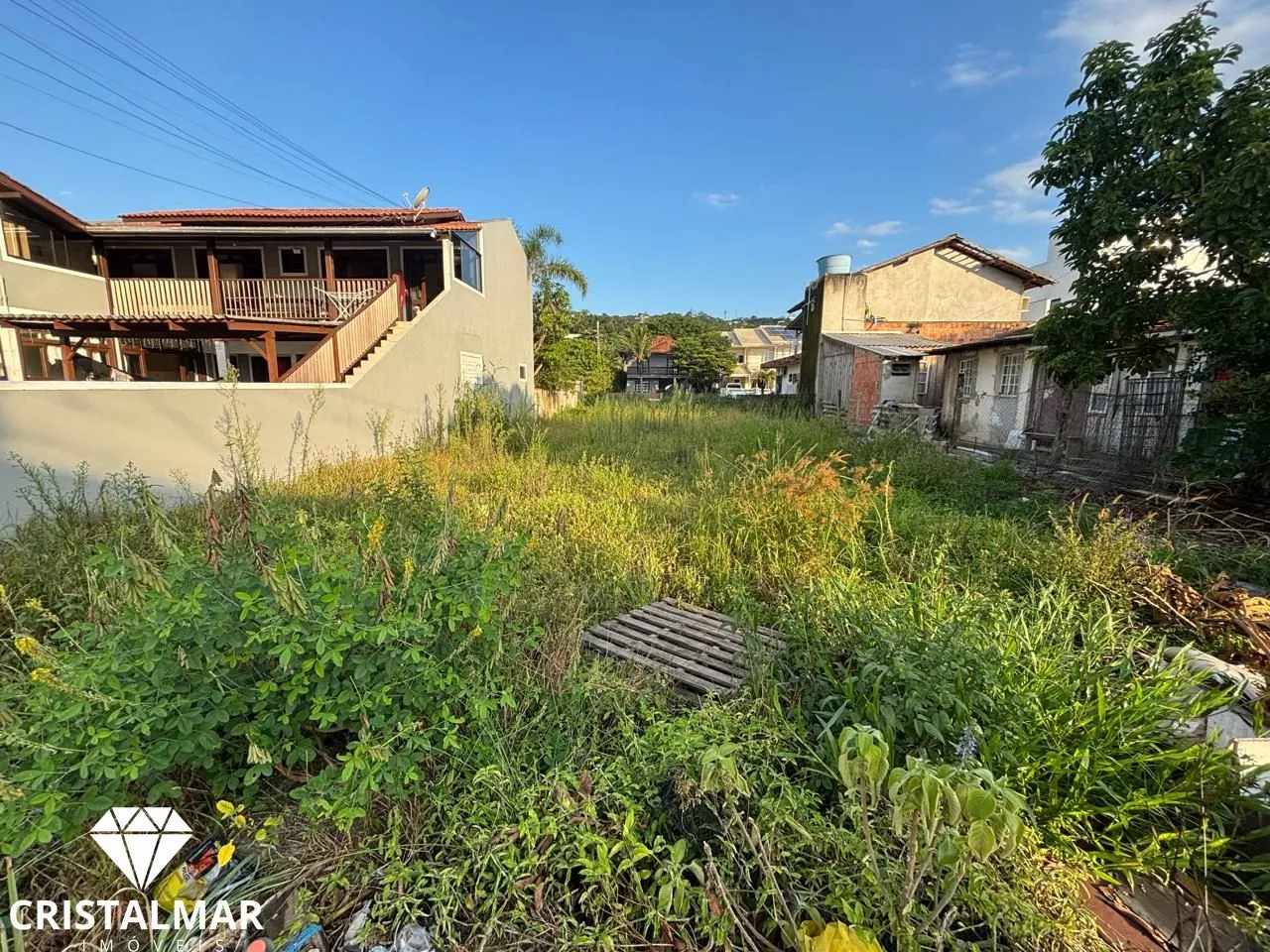 Achei o lote para você vir morar na Praia de Bombas, a 500 metros do Mar, Ótima — foto 3