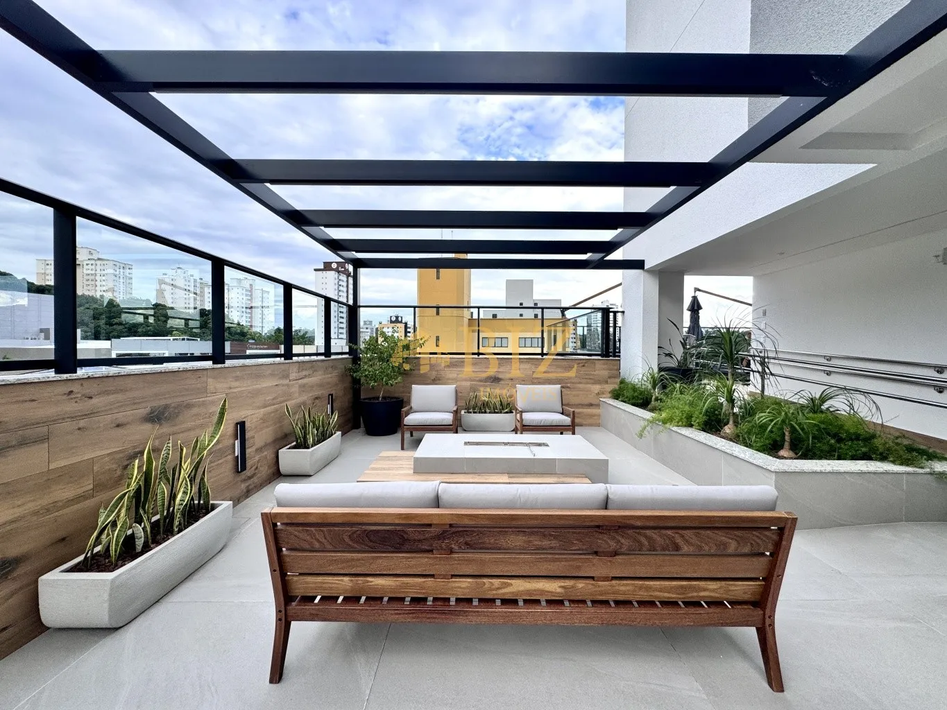 Belíssimo apartamento Garden, com TERRAÇO de aproximadamente 40m, sendo 1 suíte + 1 dormitório, pertinho do Parque Ramiro e Vila Germânica! — foto 5