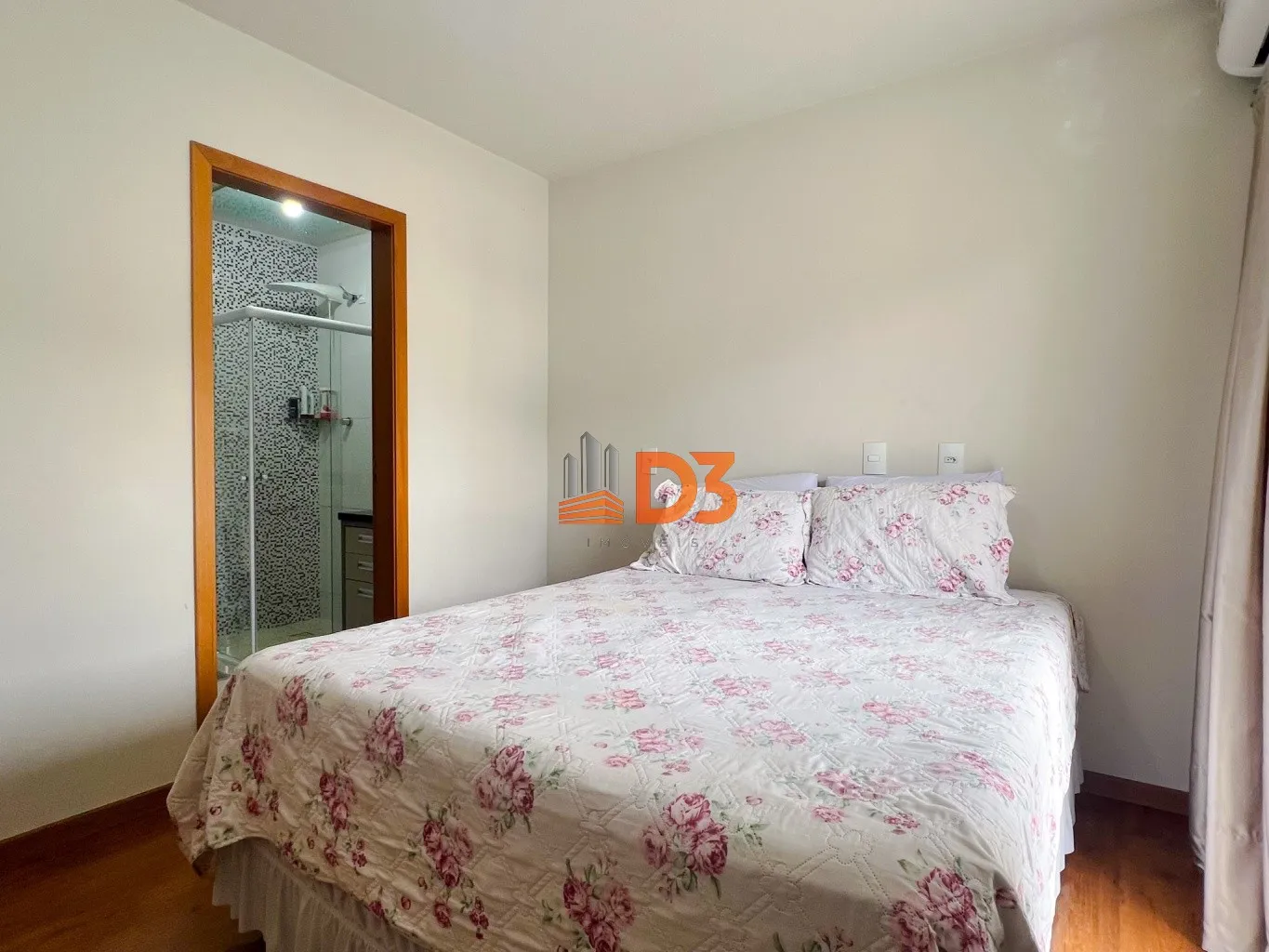 Belíssimo Sobrado Triplex na Água Verde — foto 7