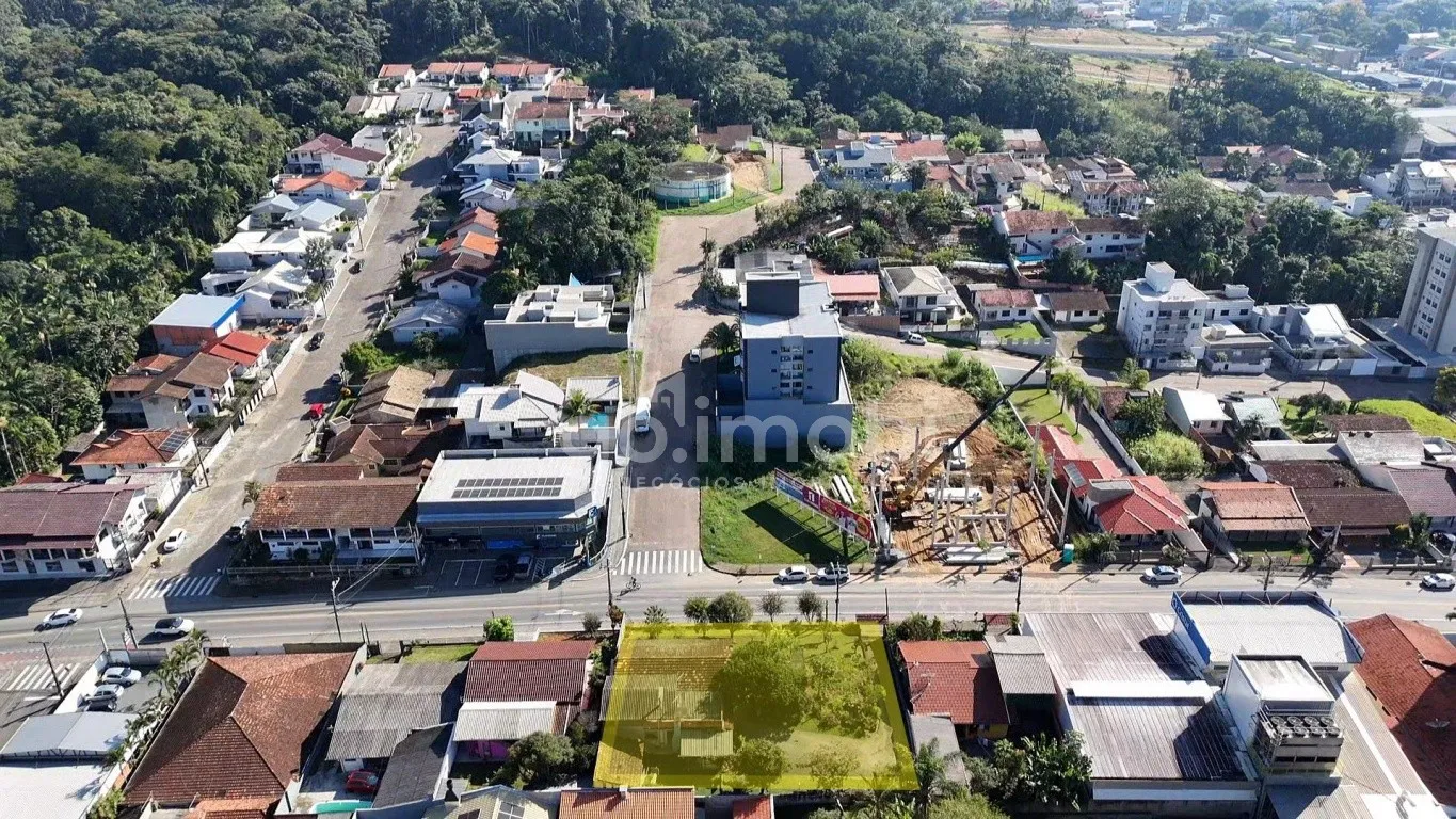Casa com Amplo Terreno no Bairro dos Estados em Indaial — foto 3