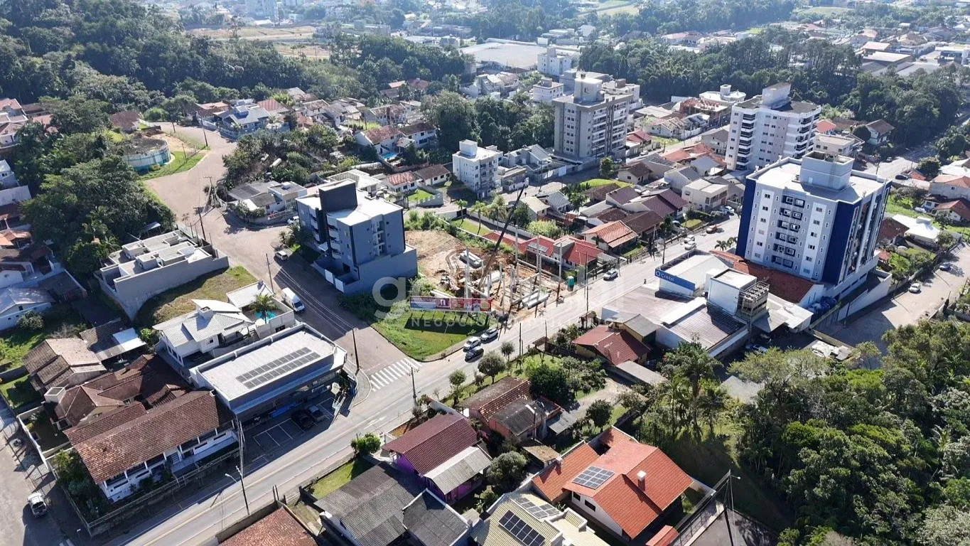 Casa com Amplo Terreno no Bairro dos Estados em Indaial — foto 6