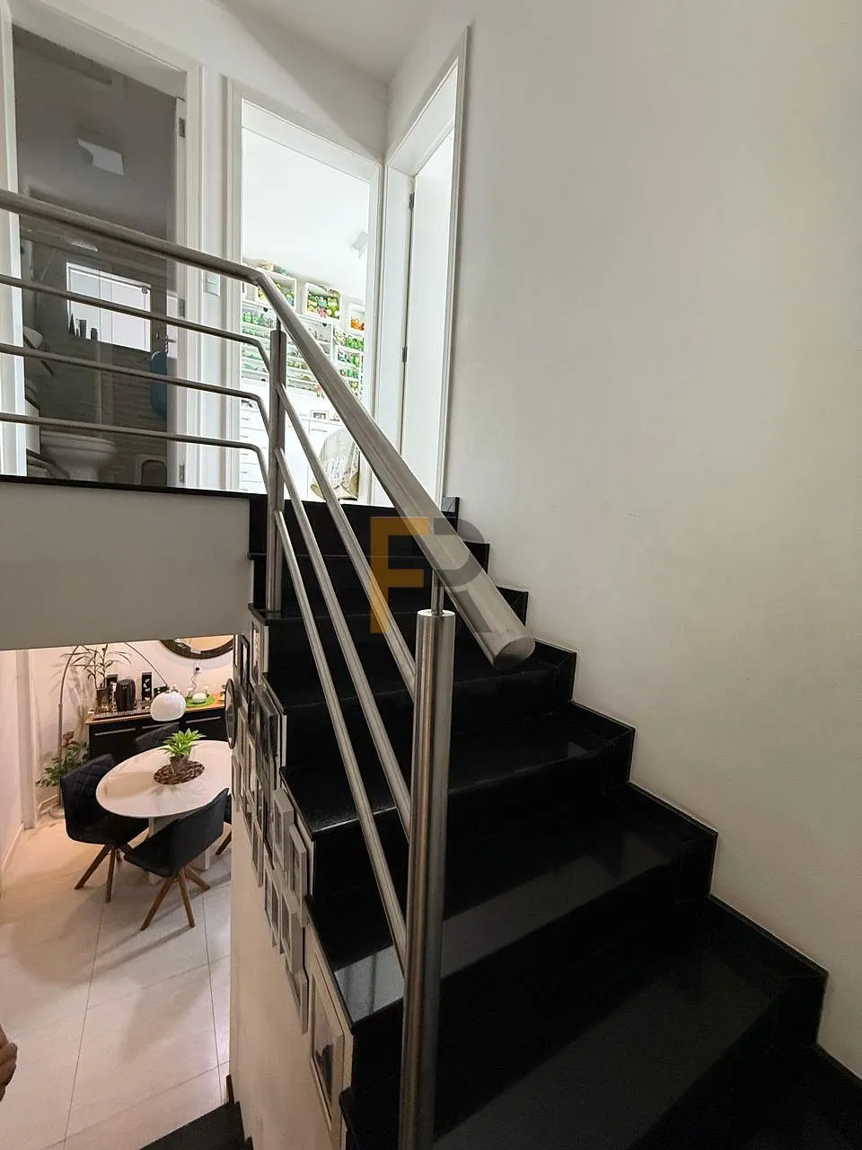 Casa Sobrado em Condomínio Fechado — foto 5