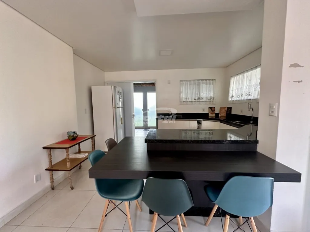 Casa com 2 dormitórios, área de festas e com amplo terreno , em Balneário Piçarras/SC. (Cód. 21649) — foto 6