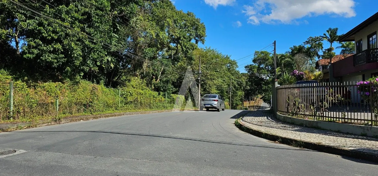 Terreno à venda no bairro Floresta em Joinville, por R$ 1.443.000.00. — foto 2