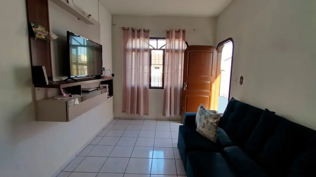 Casa com 3 quarto(s) à venda no bairro Jardim Iririú em Joinville, por R$ 530.000.00. — foto 3