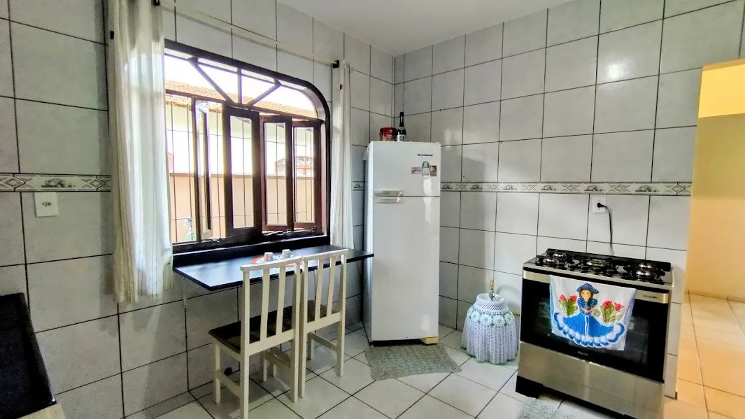 Casa com 3 quarto(s) à venda no bairro Jardim Iririú em Joinville, por R$ 530.000.00. — foto 5