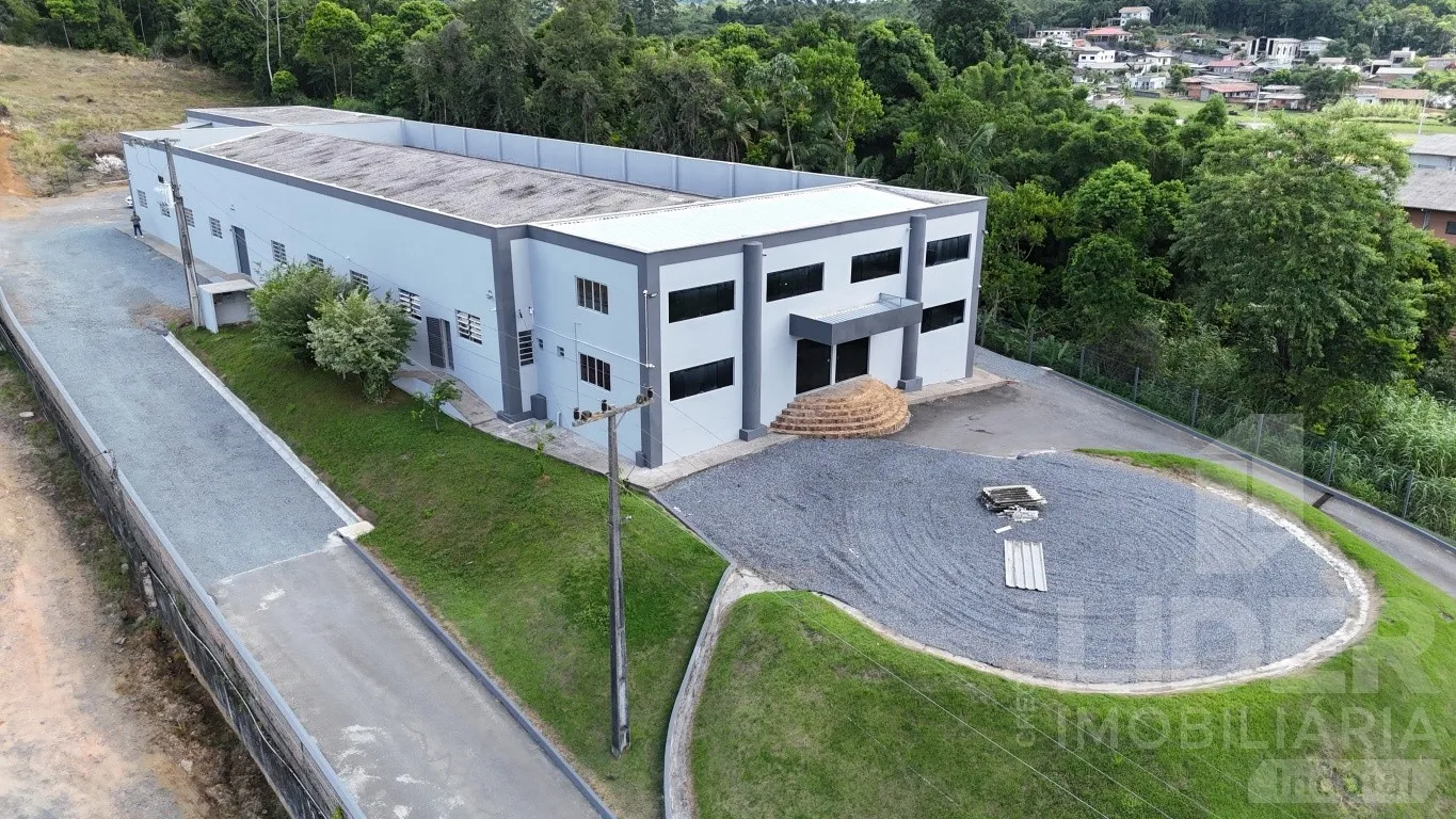 Galpão com 1.500,00m de área construída em Indaial - foto 1