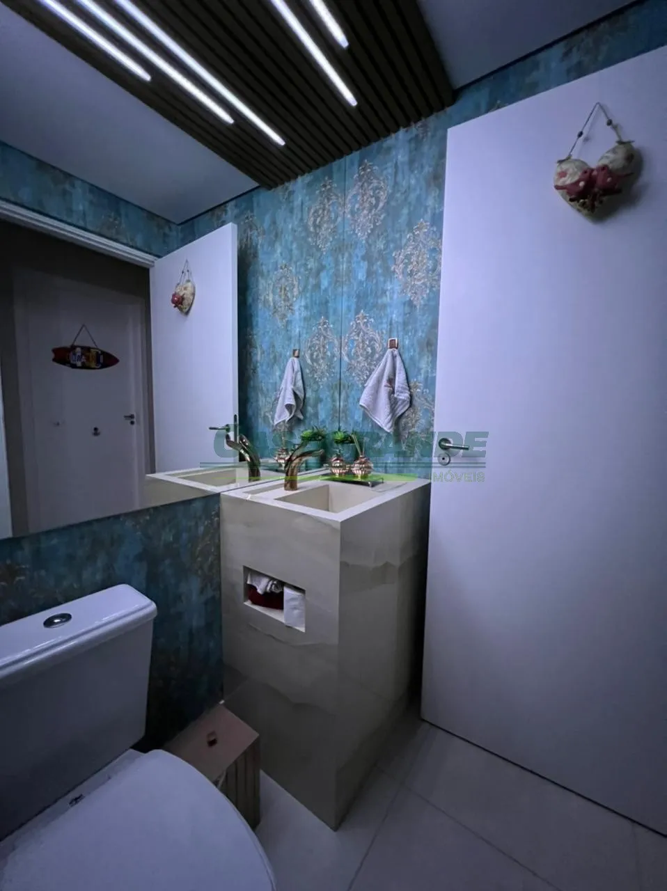 Belíssimo Apartamento no Bairro Armação em Penha com 4 Dormitórios (1 suíte) e 121.92 m. — foto 7