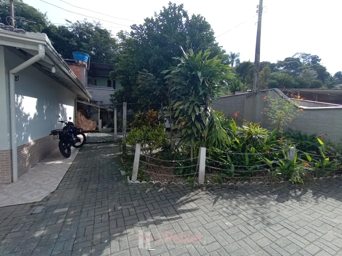 Casa com amplo terreno e 3 dormitórios sendo 1 suíte a venda no Bairro Velha Central — foto 3