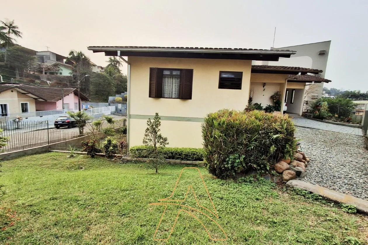 Casa Duplex com 2 Moradias – Bairro Água Verde — foto 3