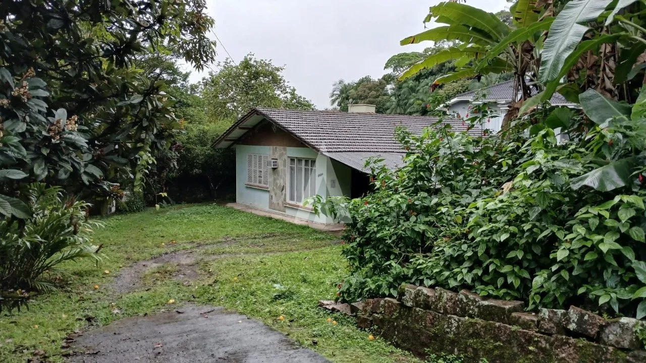 Terreno à venda no bairro América em Joinville, por R$ 1.200.000.00. - foto 1