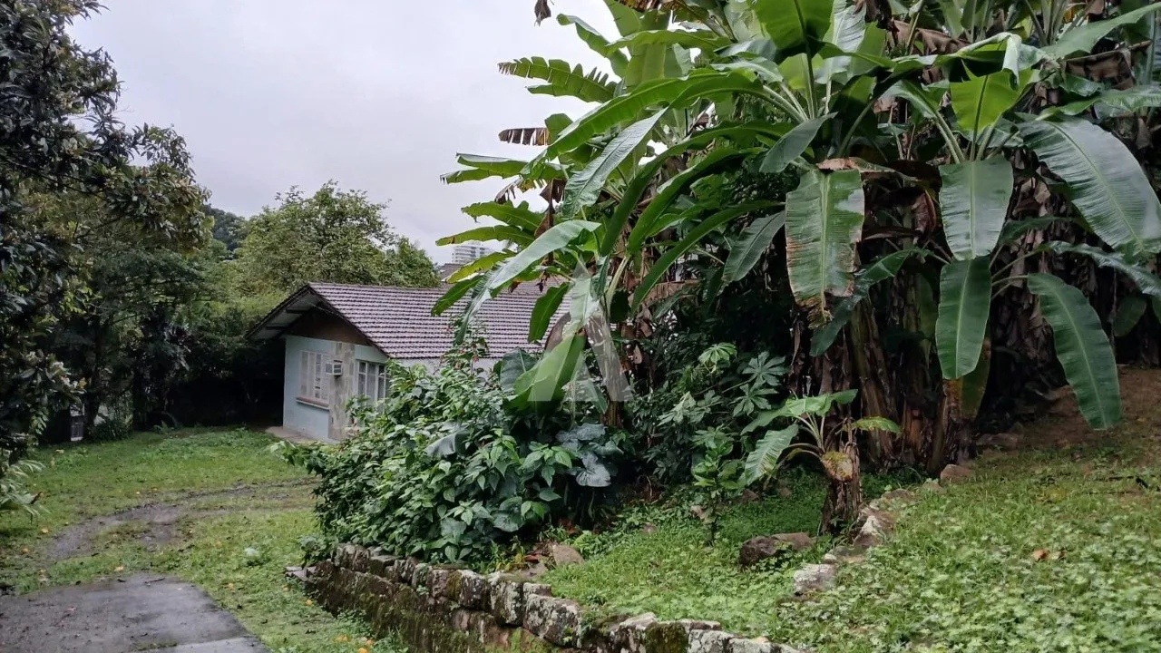 Terreno à venda no bairro América em Joinville, por R$ 1.200.000.00. — foto 3