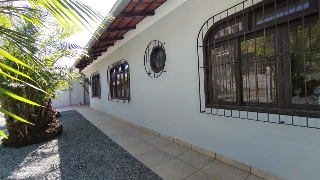Ampla casa com 3 dormitórios, em rua sem saída - excelente oportunidade para reforma! — foto 5