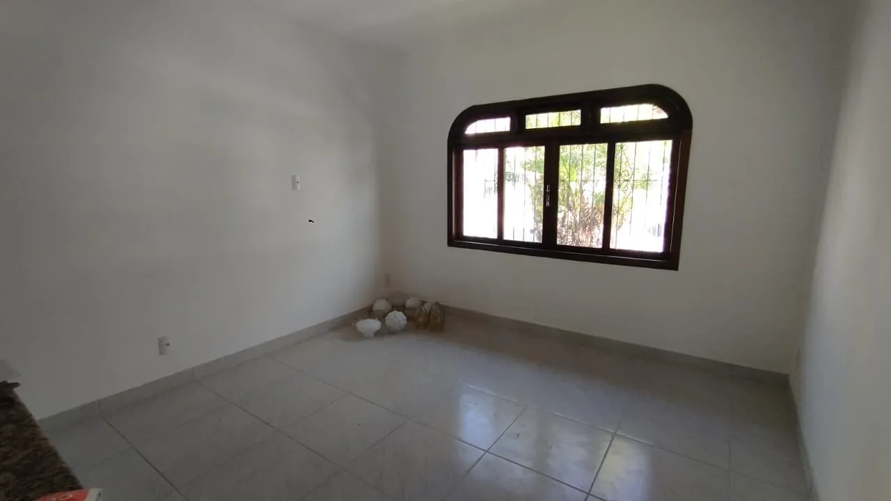 Ampla casa com 3 dormitórios, em rua sem saída - excelente oportunidade para reforma! — foto 7