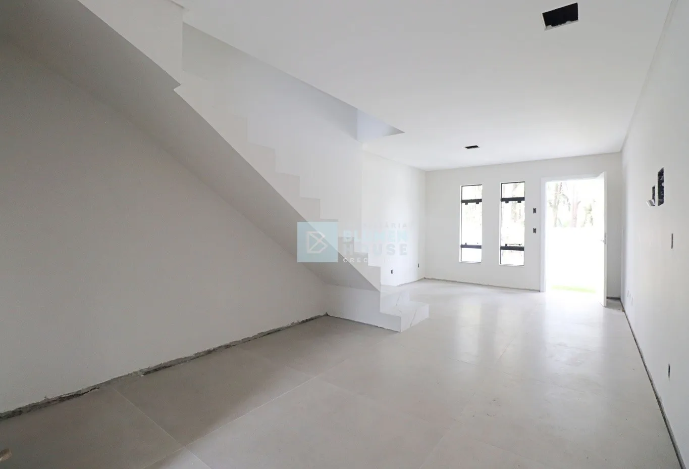 Sobrado com 2 suítes, no bairro da Velha! — foto 5