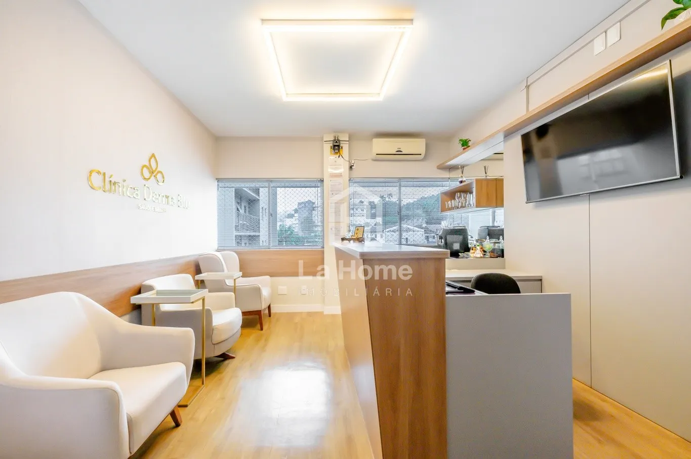 Sala Disponivel para venda proximo do hospital Santa Catarina, com 1 banheiro e 1 vaga! - foto 1