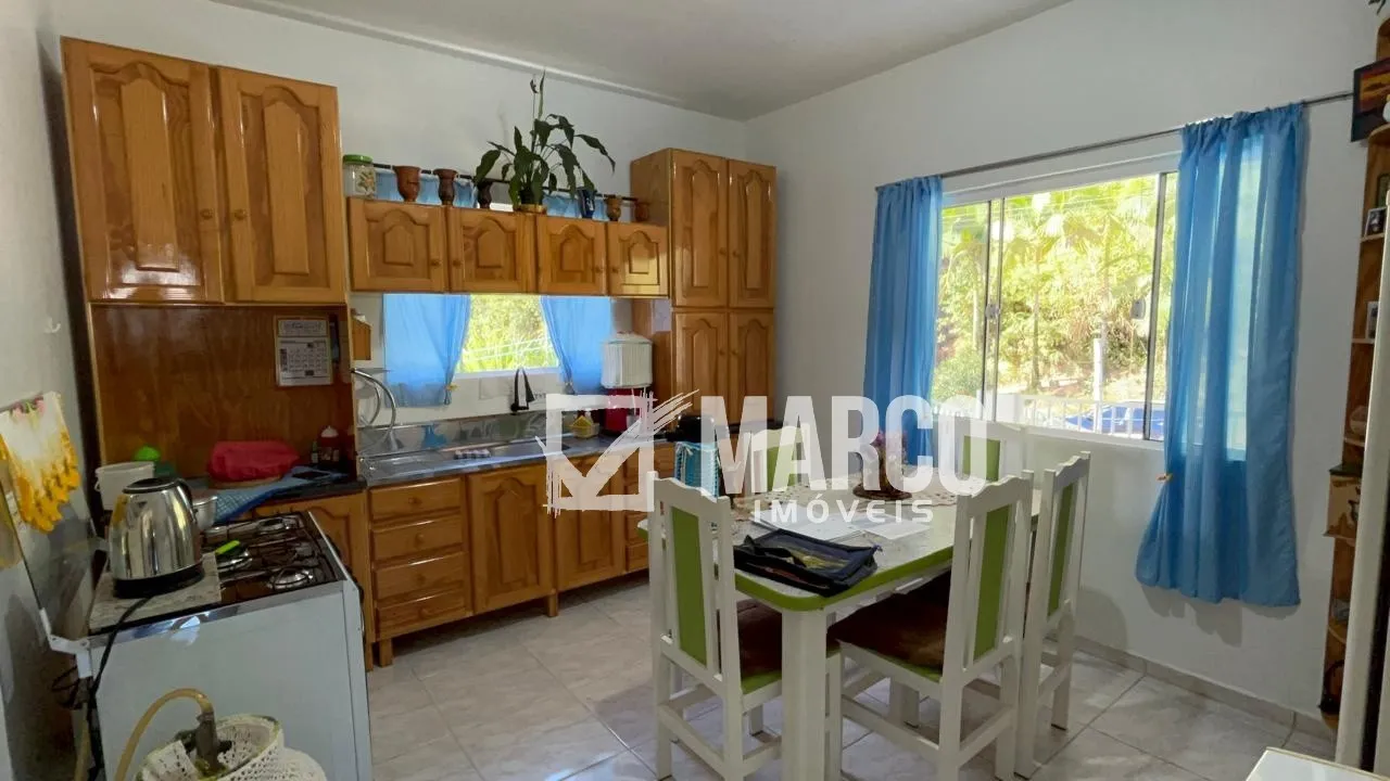 Casa de 2 andares com terreno amplo — foto 3
