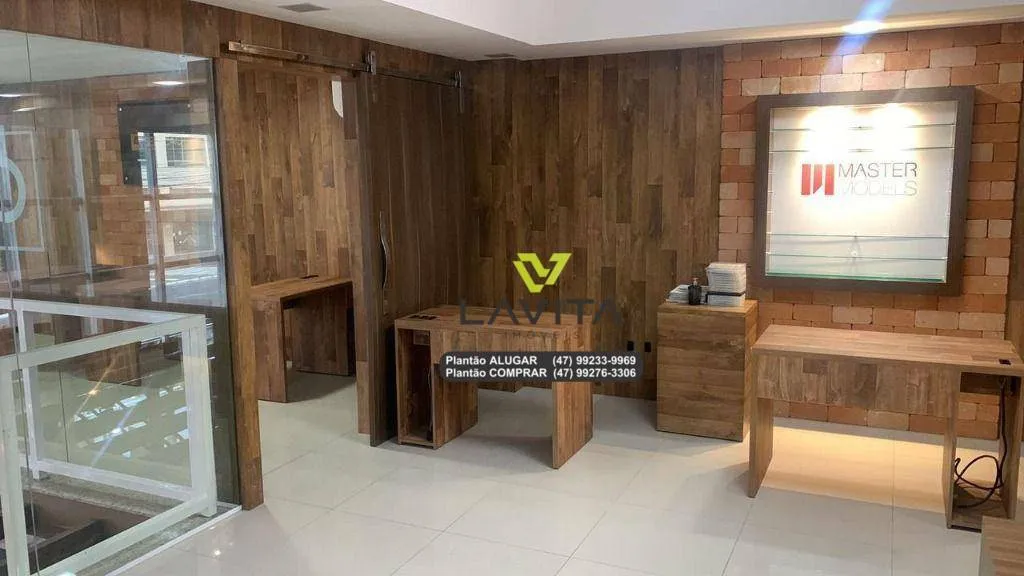 Excelente sala comercial no Edifício Premier no Bairro Centro em Blumenau — foto 2